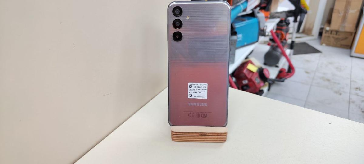 Смартфон Samsung Galaxy M15 6/128