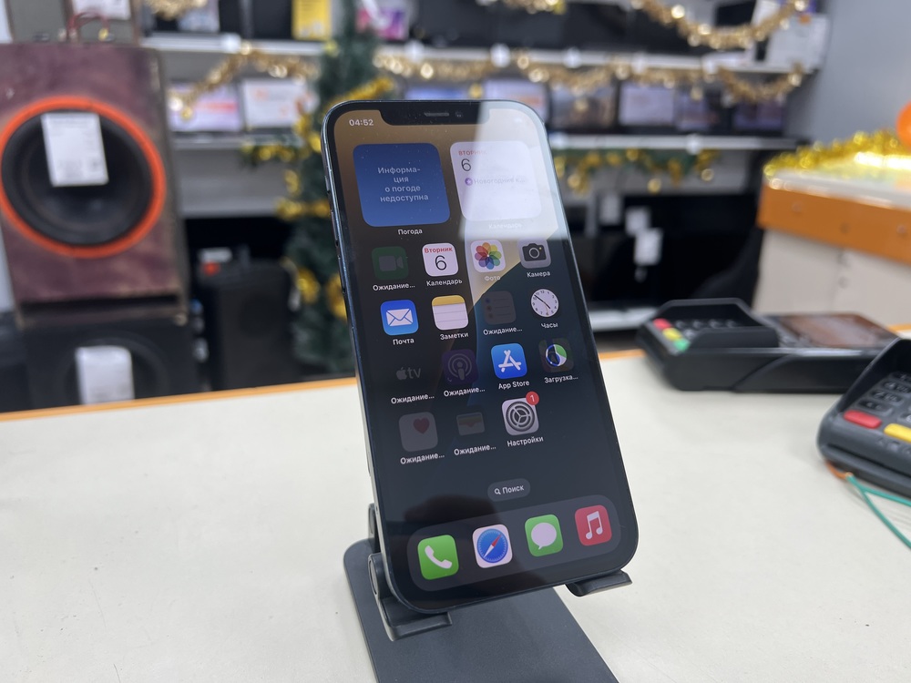 Смартфон Apple iPhone 12 64Gb