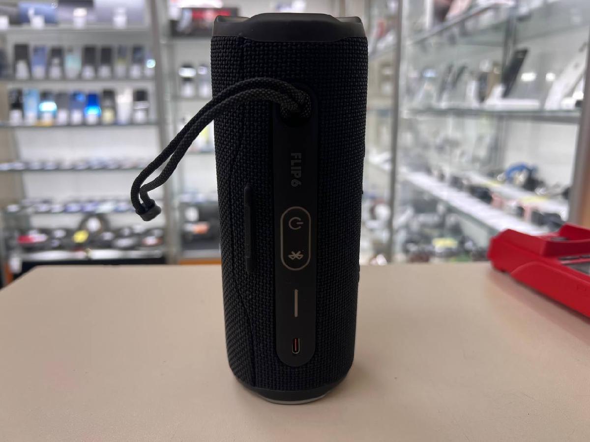 Портативная акустика JBL Flip 6;