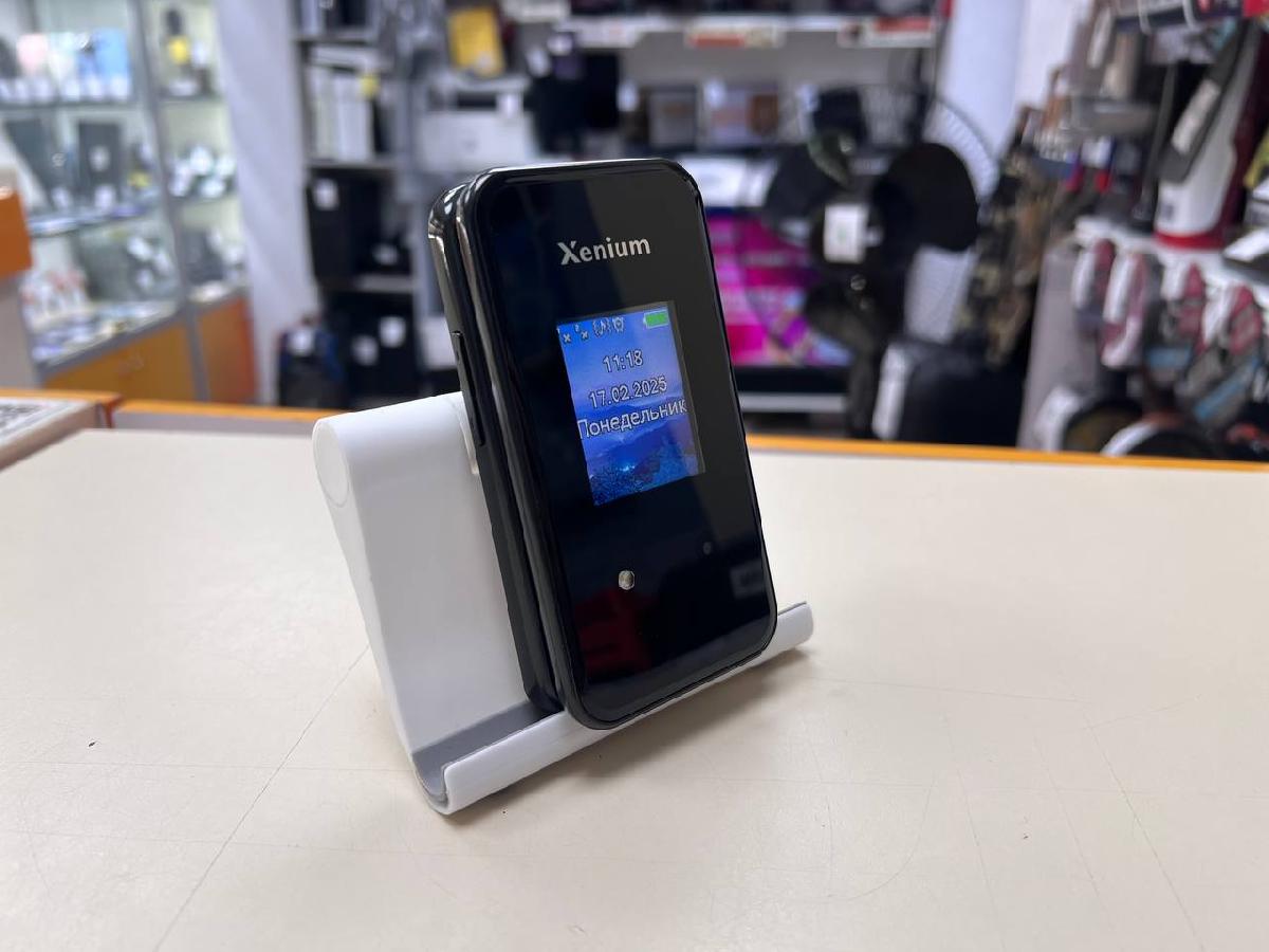 Смартфон Philips XENIUM E117