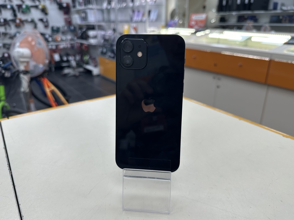 Смартфон Apple iPhone 12 64Gb