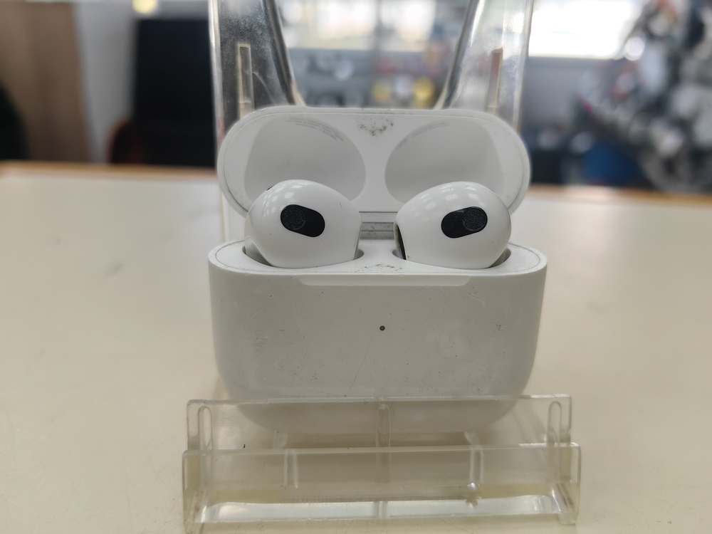 Наушники беспроводные Apple AirPods 3 Lightning
