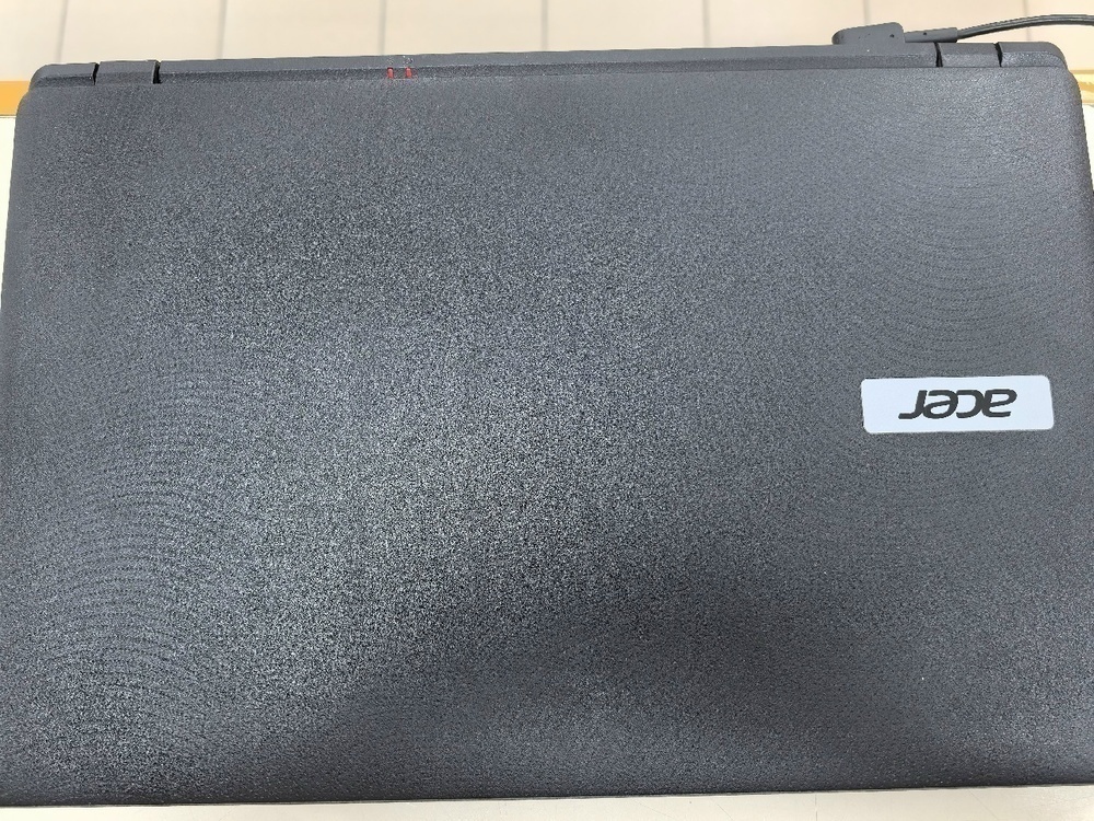 Ноутбук Acer Aspire ES1; Pentium N3540, Intel UHD Graphics, 8 Гб, 240 Гб, Нет