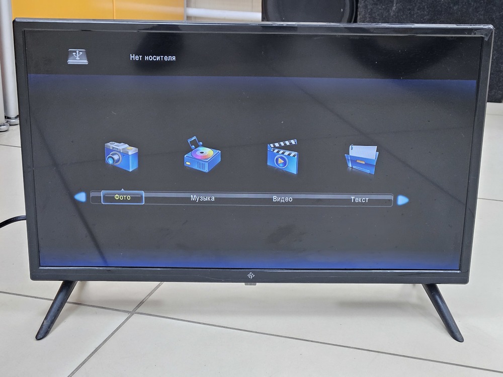 LED Телевизор Dexp H24E7000E