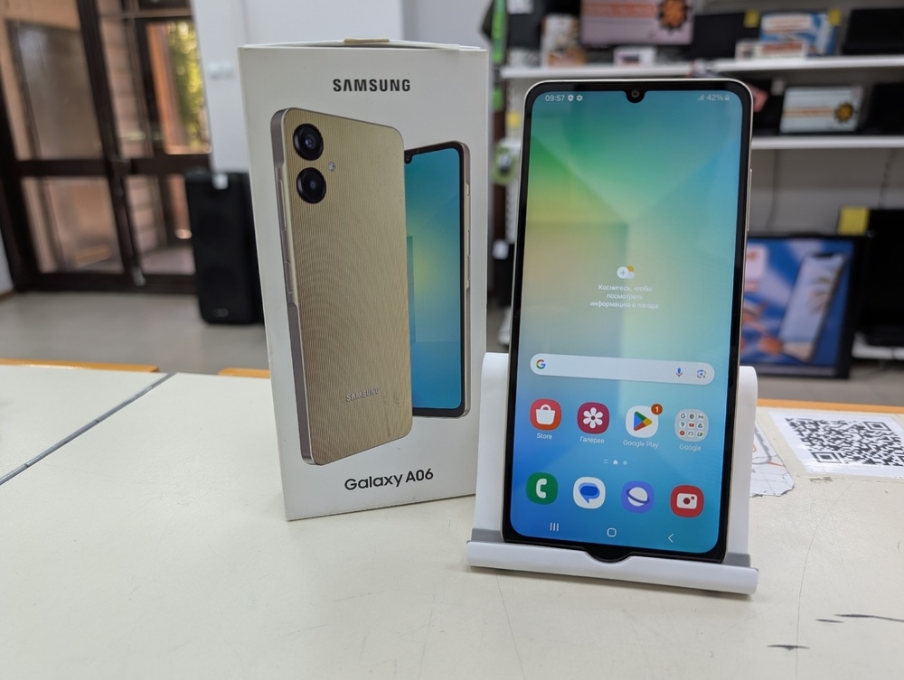 Смартфон Samsung Galaxy A06 4/128