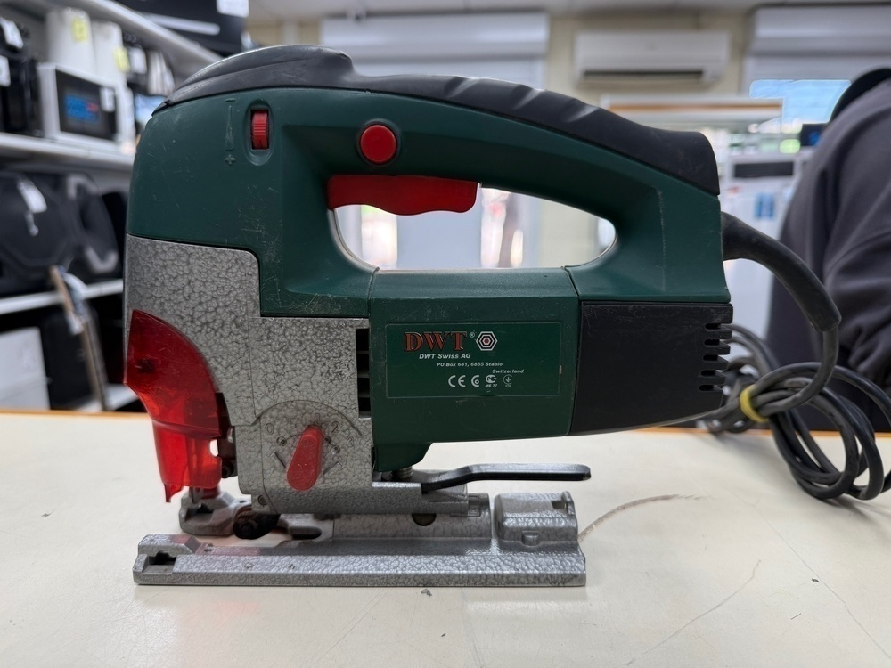 Лобзик DWT STS-750VP