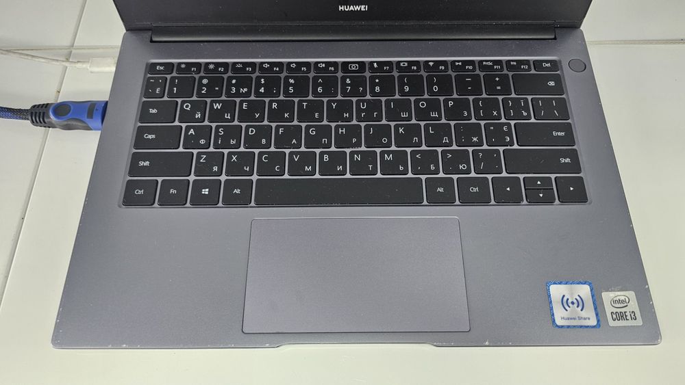 Ноутбук Huawei; Core i3-10110U, Intel UHD Graphics, 8 Гб, 240 Гб, Нет