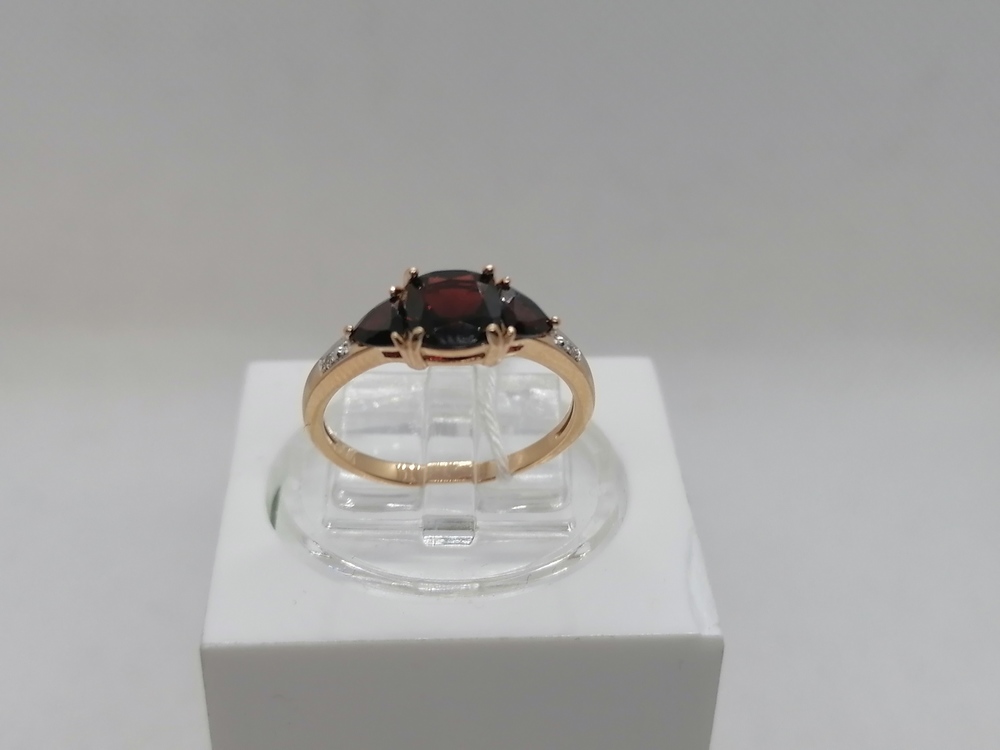 КОЛКМИ585 КОЛЬЦО С КАМНЯМИ (Au 585)