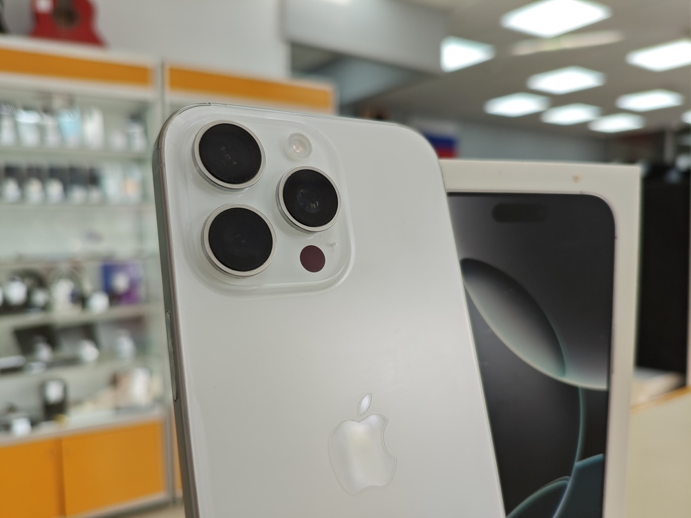 Смартфон Apple Iphone 16 Pro Max 256Gb