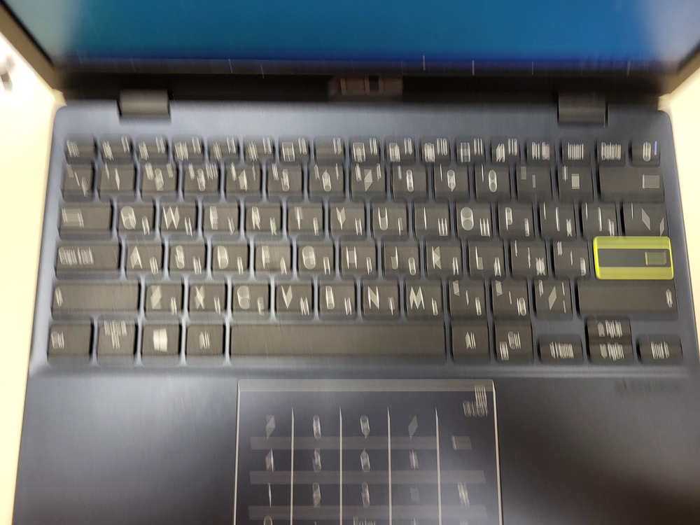 Ноутбук ASUS E210M; Celeron N4020, HD Graphics, 4 Гб, Нет, 60 Гб