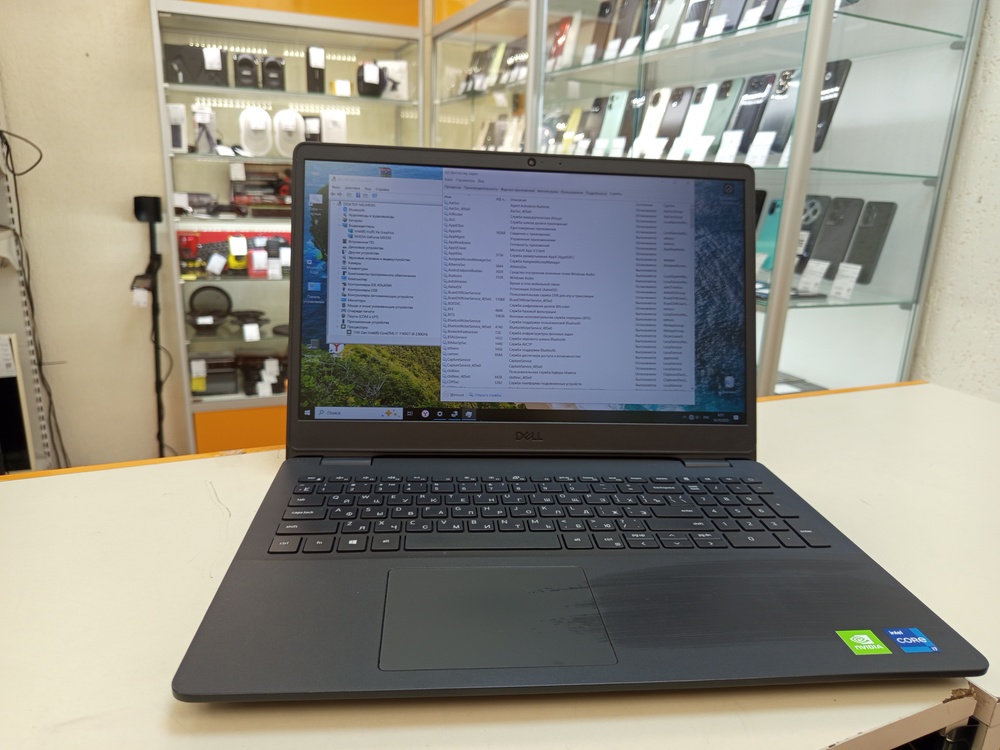 Ноутбук DELL Vostro 3500; i7-1165G7, GeForce MX330, 8 Гб, 512 GB, Нет