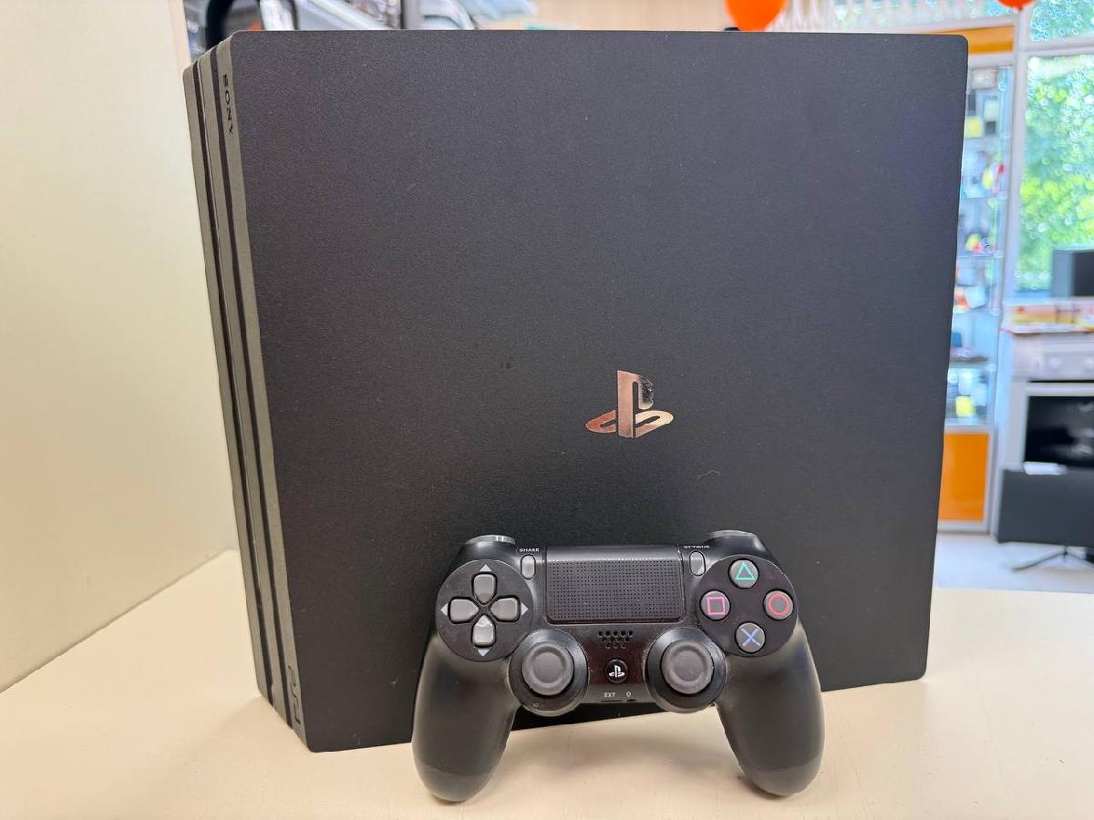 Игровая приставка PlayStation 4 Pro 1Tb