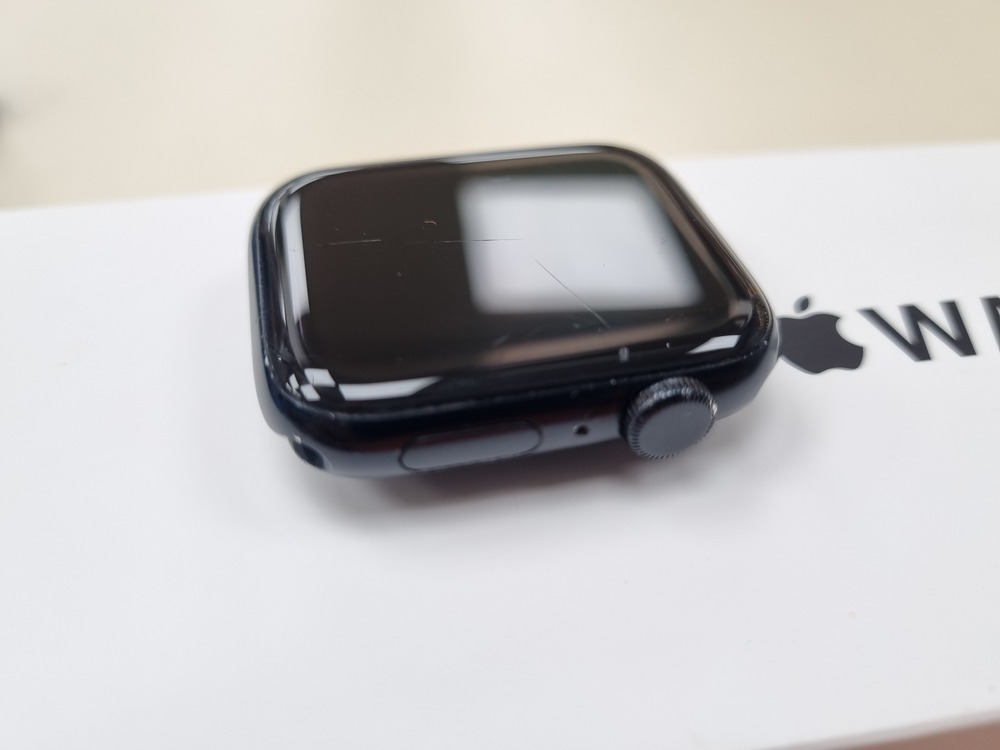 Смарт-часы Apple Watch SE 2022 44mm