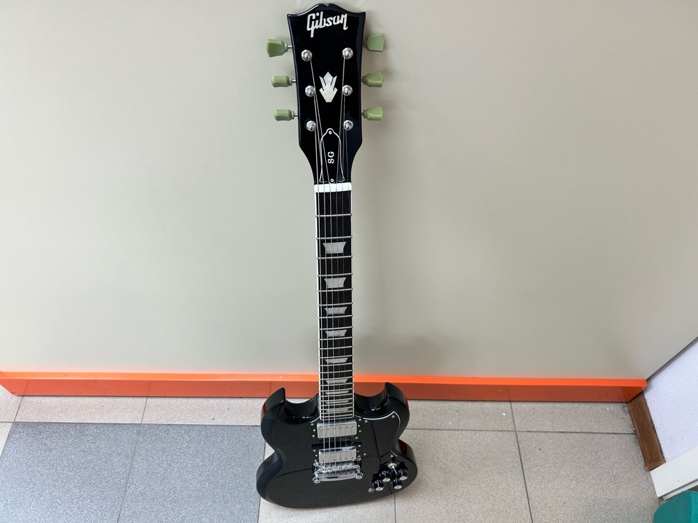 Электрогитара Gibson SG replica