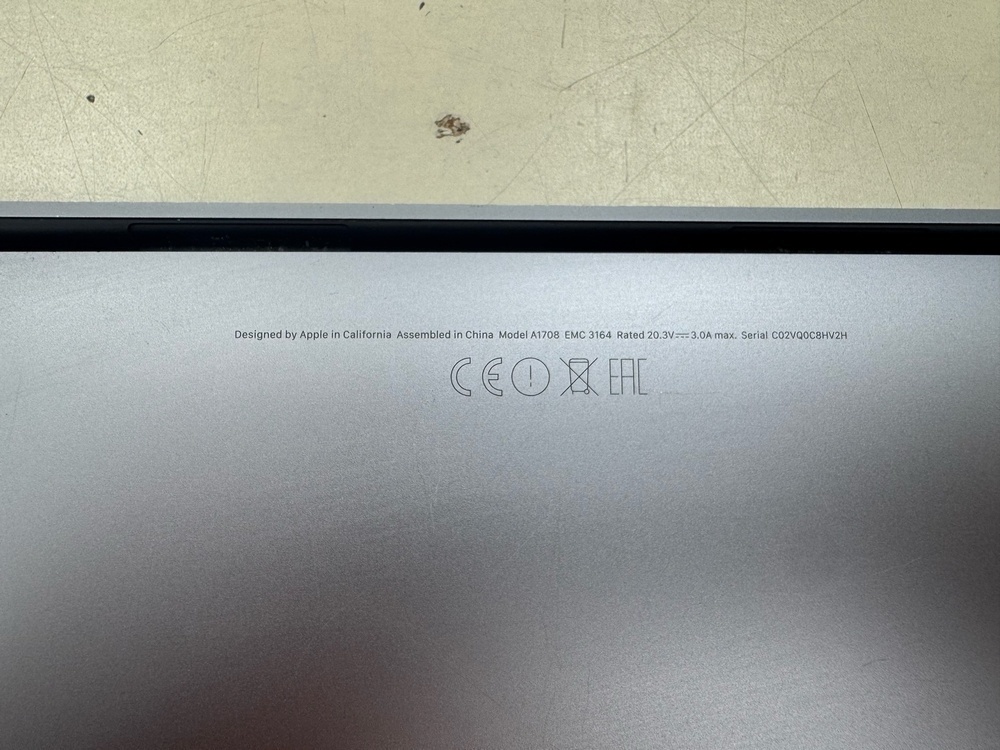 Ноутбук Apple MacBook Pro i5 (13 дюймов два порта Thunderbolt 3 2016) A1708