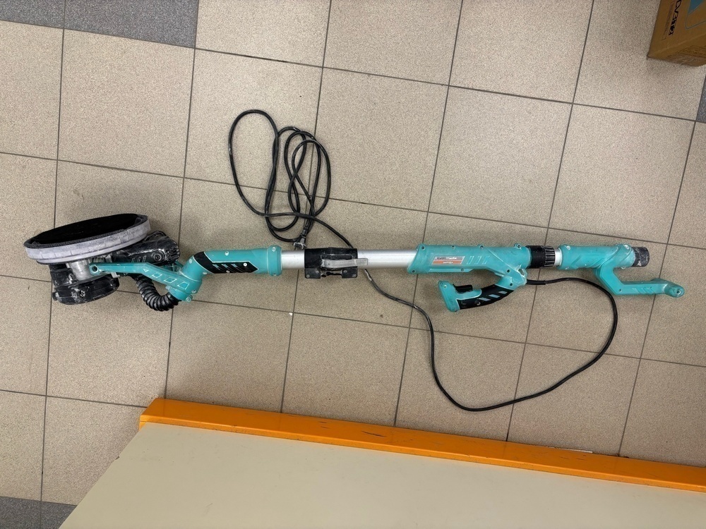 Полировальная машина Sturm! DWS6010SL