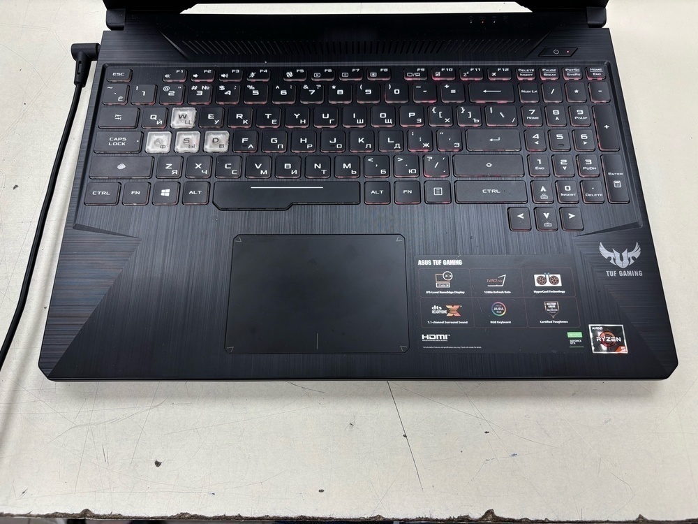 Ноутбук ASUS; Ryzen 5 3550H, GeForce GTX 1650, 8 Гб, 256 Гб, 750 Гб