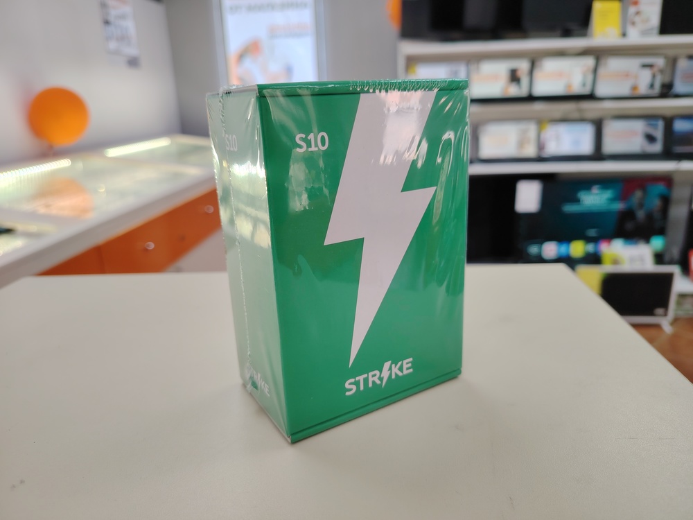 Мобильный телефон Strike S10