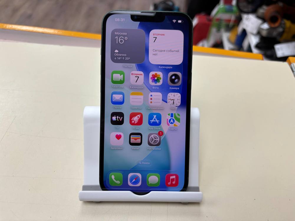Смартфон Apple iPhone 13 128Gb