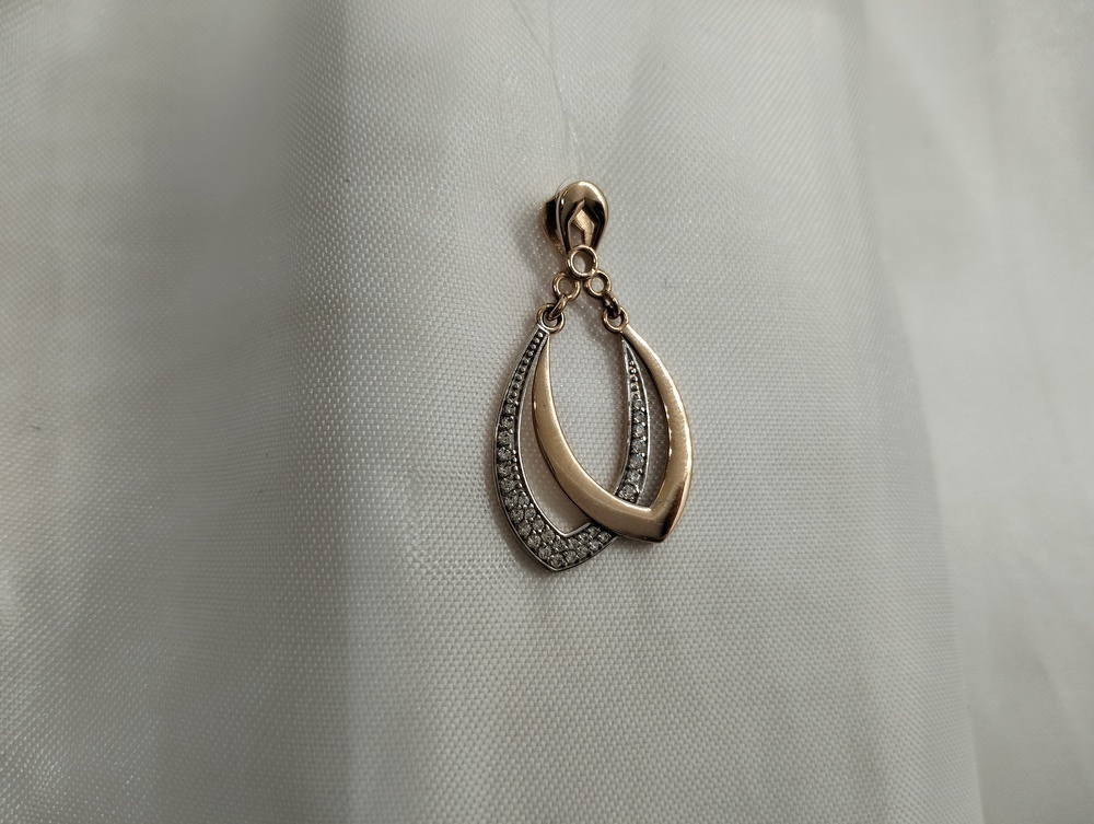 950340 ПОДВЕСКА С КАМНЯМИ (Au 585)