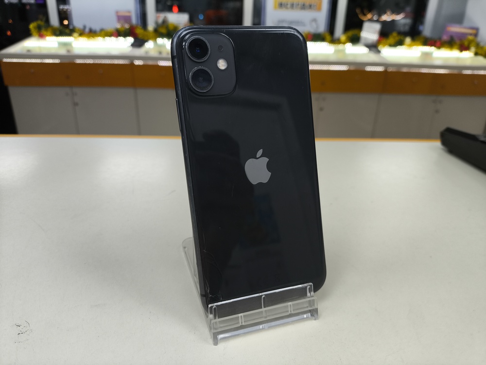 Смартфон Apple iPhone 11 128Gb