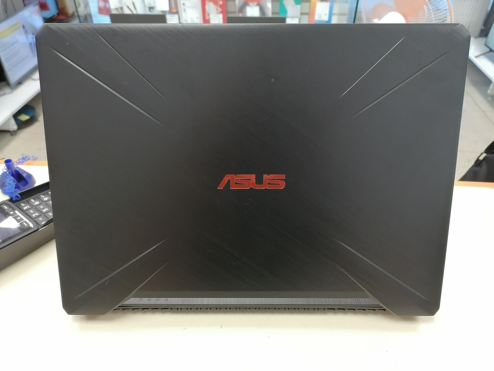 Ноутбук ASUS FX505DY; Ryzen 5 3550H, Radeon RX 560X Mobile, 16 Гб, Нет, 1 Tb