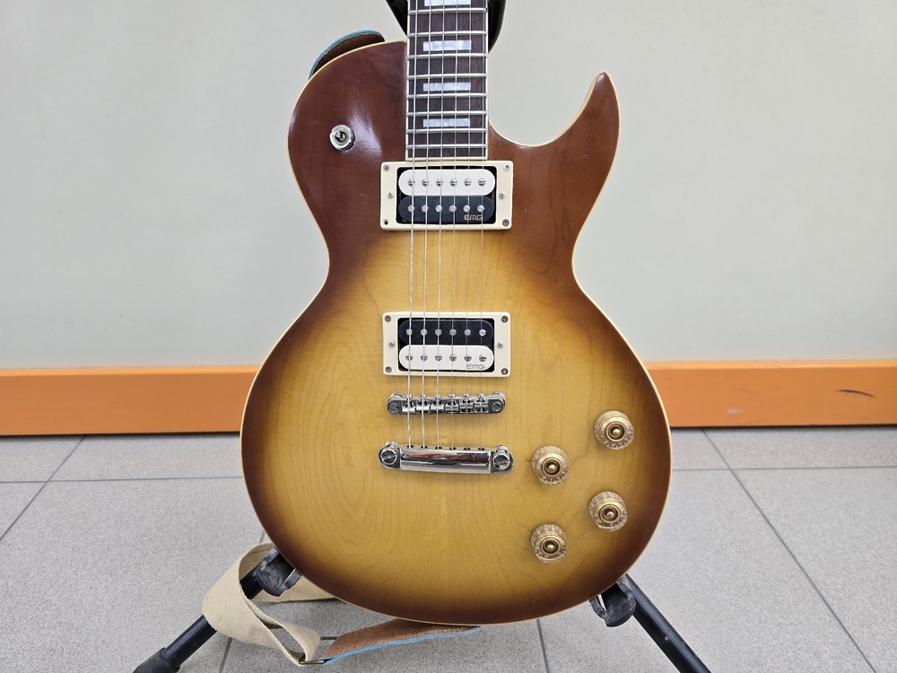 Электрогитара Cort CR300