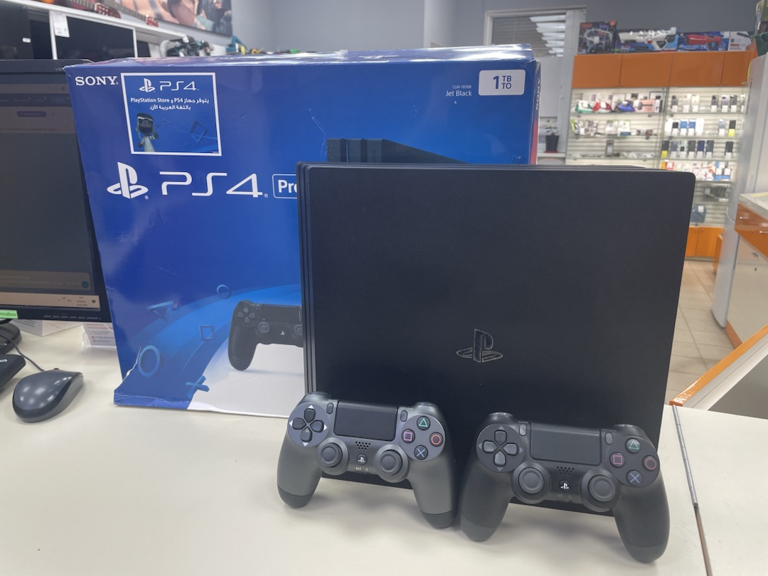 Игровая приставка PlayStation 4 Pro 1Tb