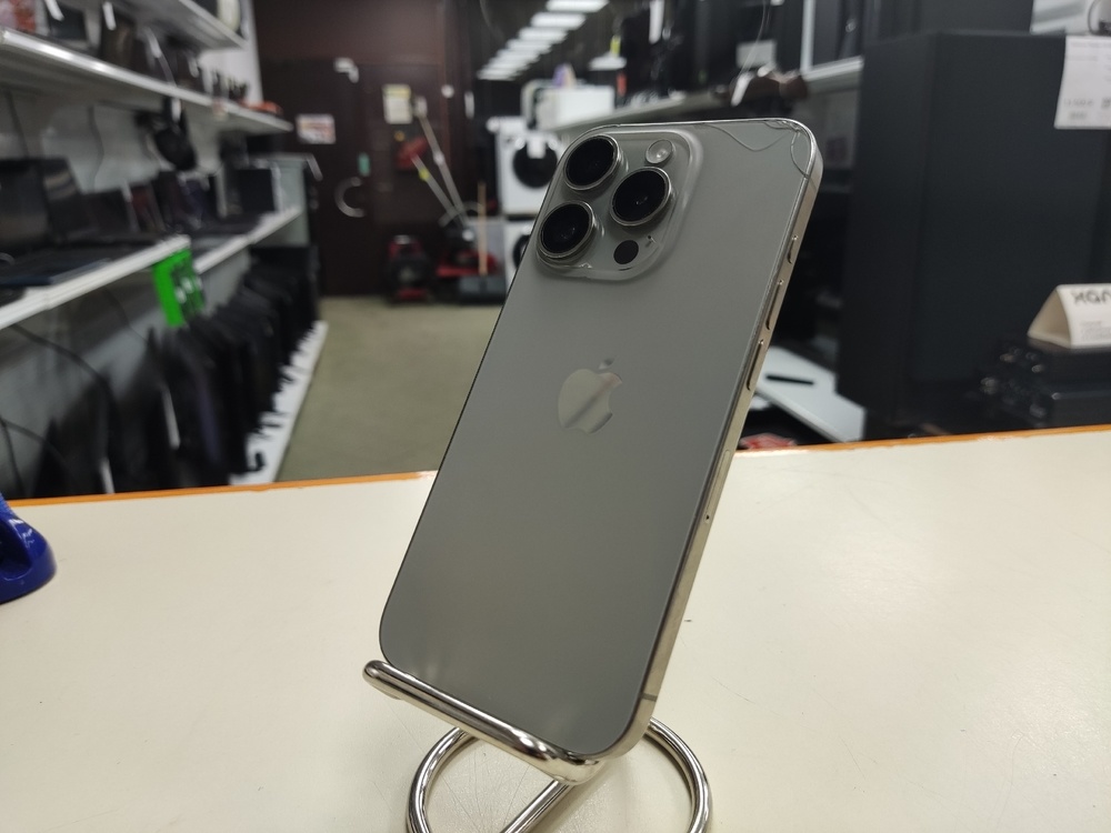 Смартфон Apple Iphone 15 Pro 256Gb