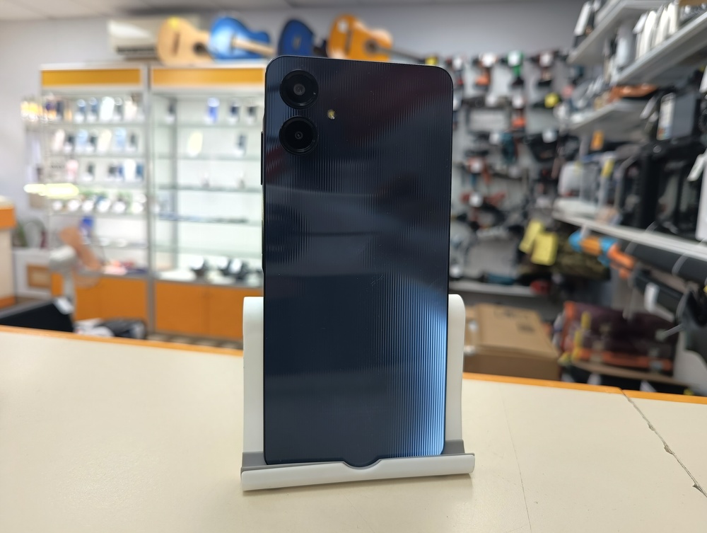 Смартфон Samsung Galaxy A06 4/128