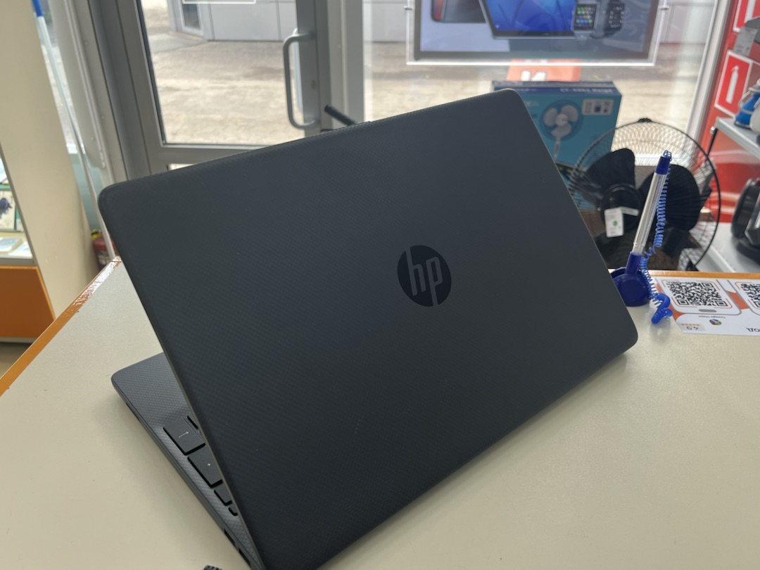 Ноутбук HP; Pentium Gold 6405U, Intel UHD Graphics, 4 Гб, Нет, 500 Гб