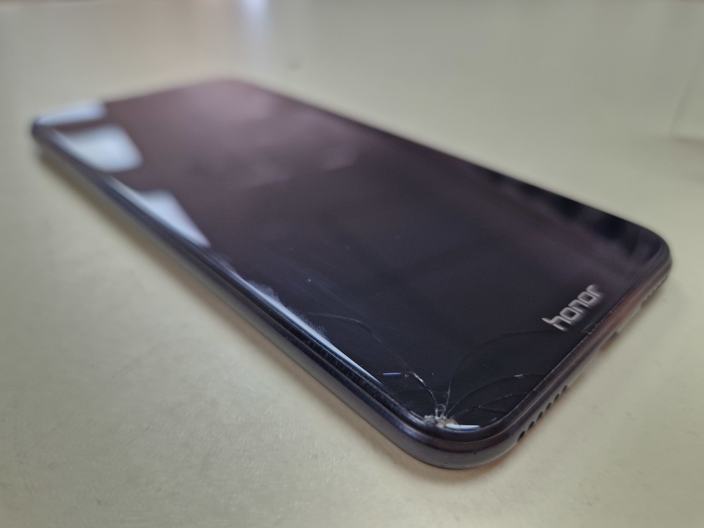 Смартфон Honor 8A 2/32