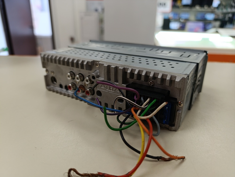 Автомагнитола Aura AMH-79DSP