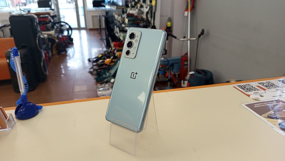 Смартфон OnePlus 9RT 8/128
