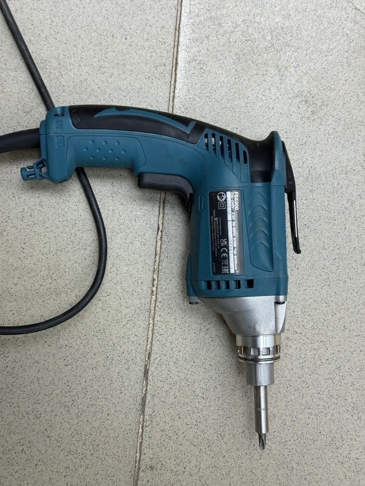 Шуруповерт Makita FS6300