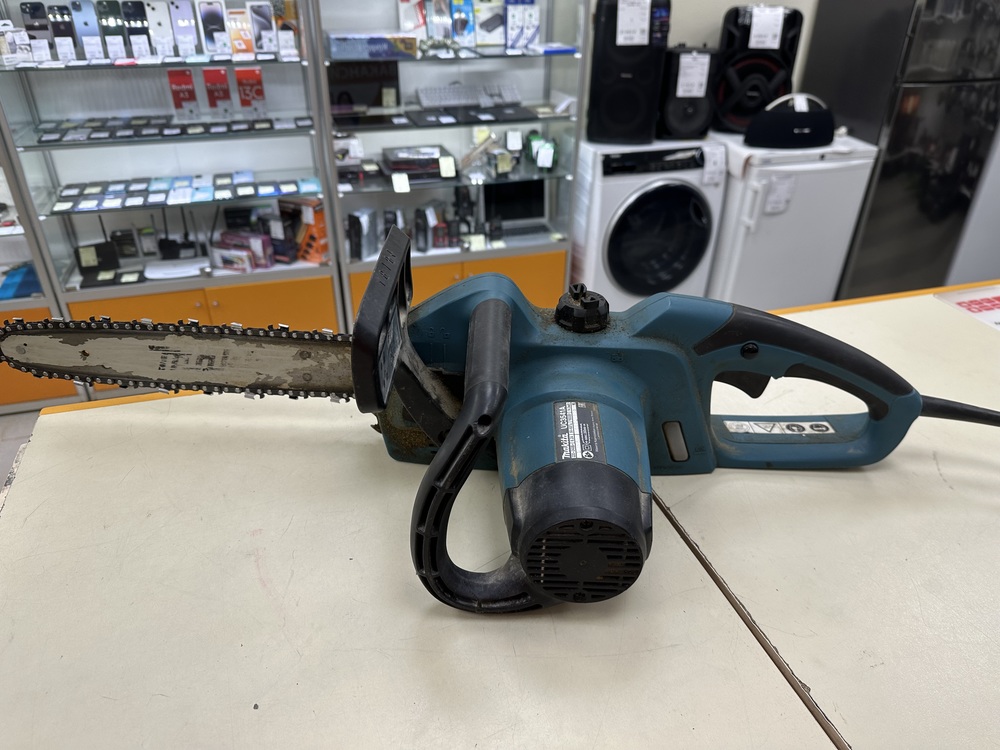 Электропила MAKITA UC3541A