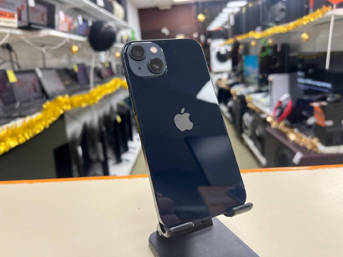 Смартфон Apple iPhone 13 128Gb