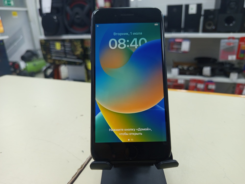 Смартфон Apple iPhone 8 64Gb