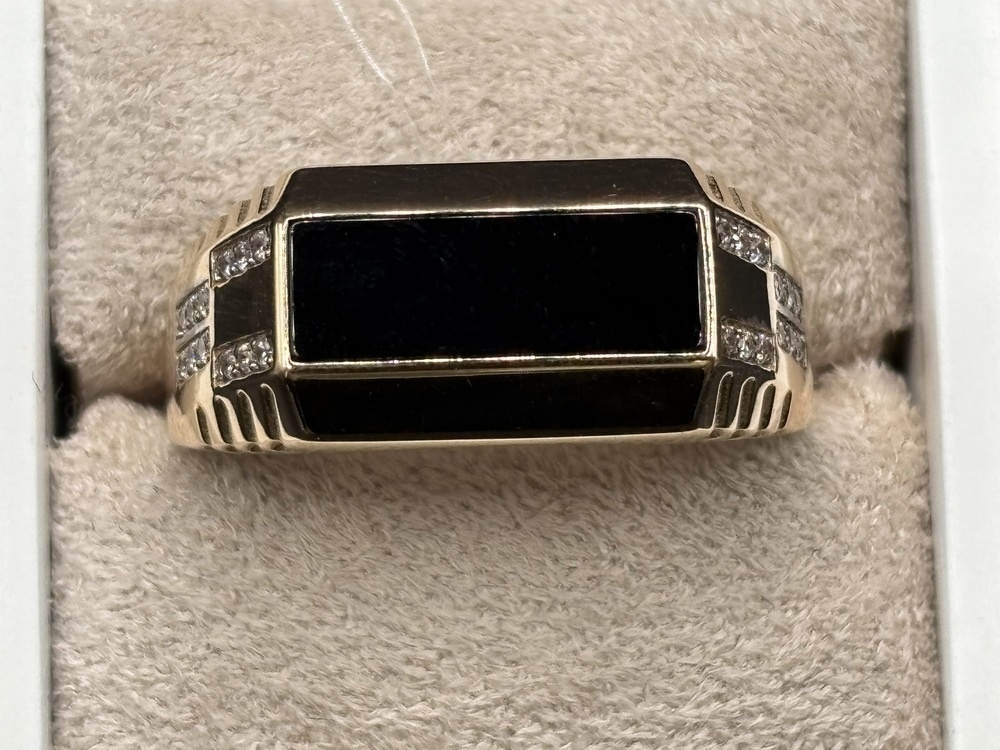 КОЛЬЦО ПЕЧАТКА с камнями (Au 585)