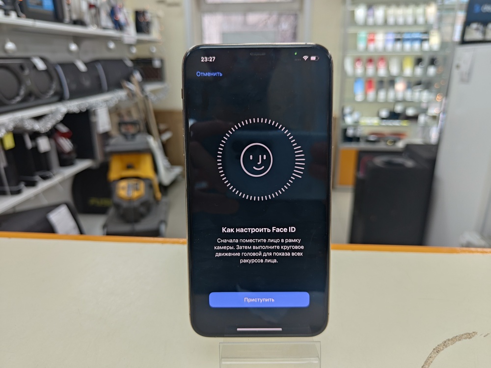 Смартфон Apple iPhone 11 Pro Max 64Gb