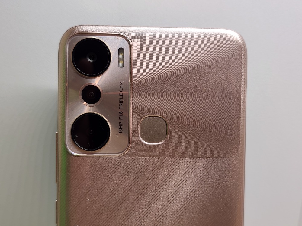 Смартфон Samsung Galaxy A16 4/128