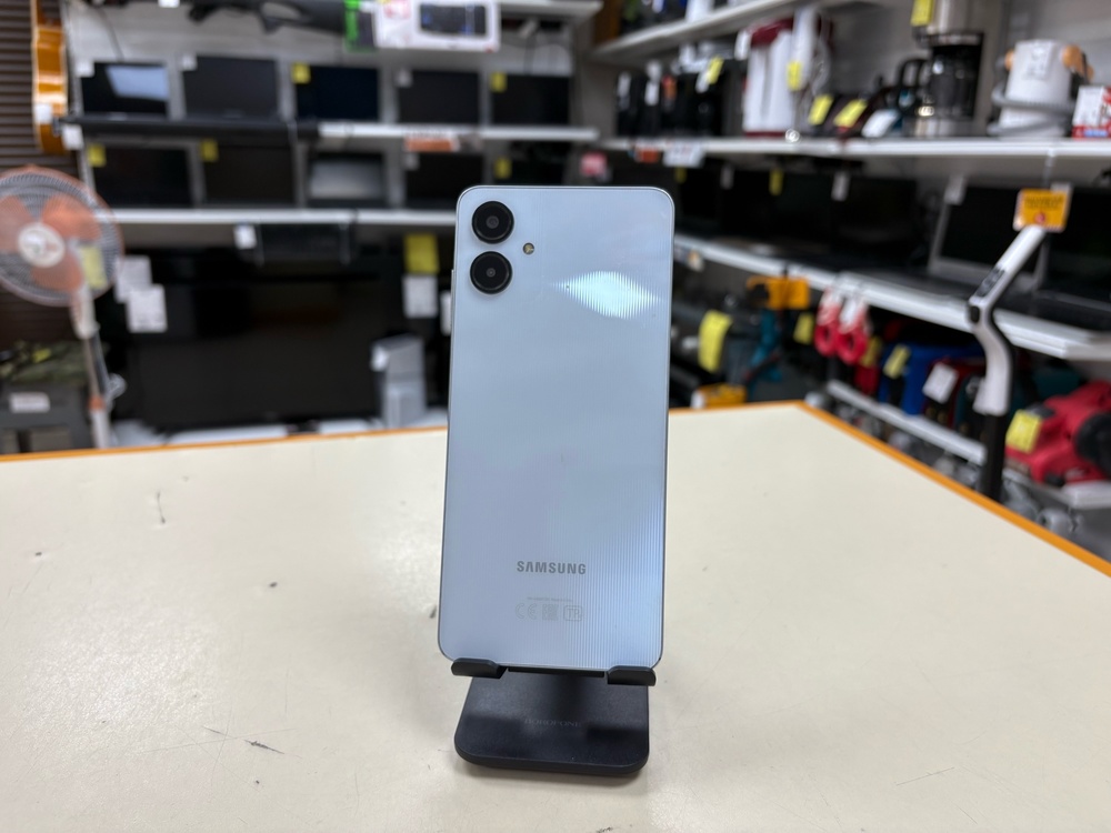 Смартфон Samsung Galaxy A06 4/64