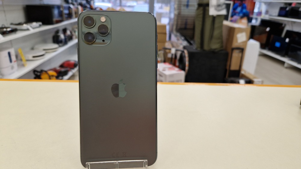 Смартфон Apple iPhone 11 Pro Max 64Gb