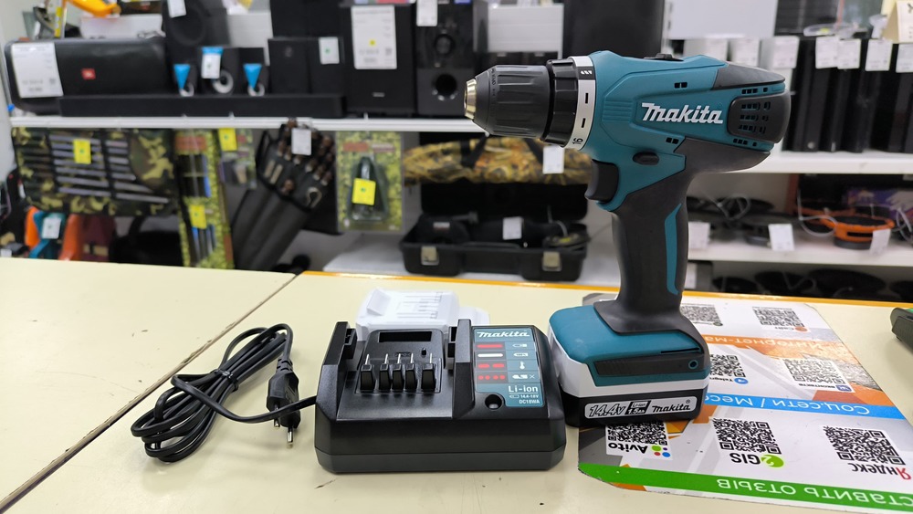 Шуруповерт Makita DF347D