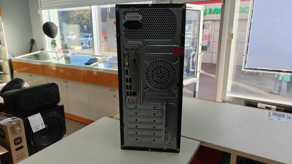 Системный блок CROWN; Core i3-7100, Intel UHD Graphics 600, 4 Гб, Нет, 500 Гб