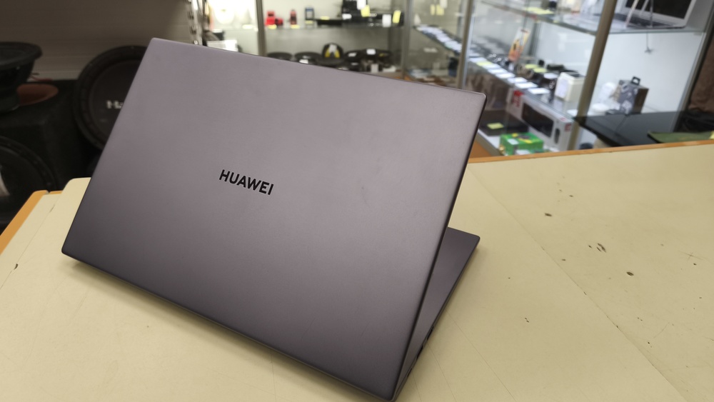 Ноутбук Huawei Matebook D 14; Core i3-10110U, Intel UHD Graphics 620, 8 Гб, 250 Гб, Нет