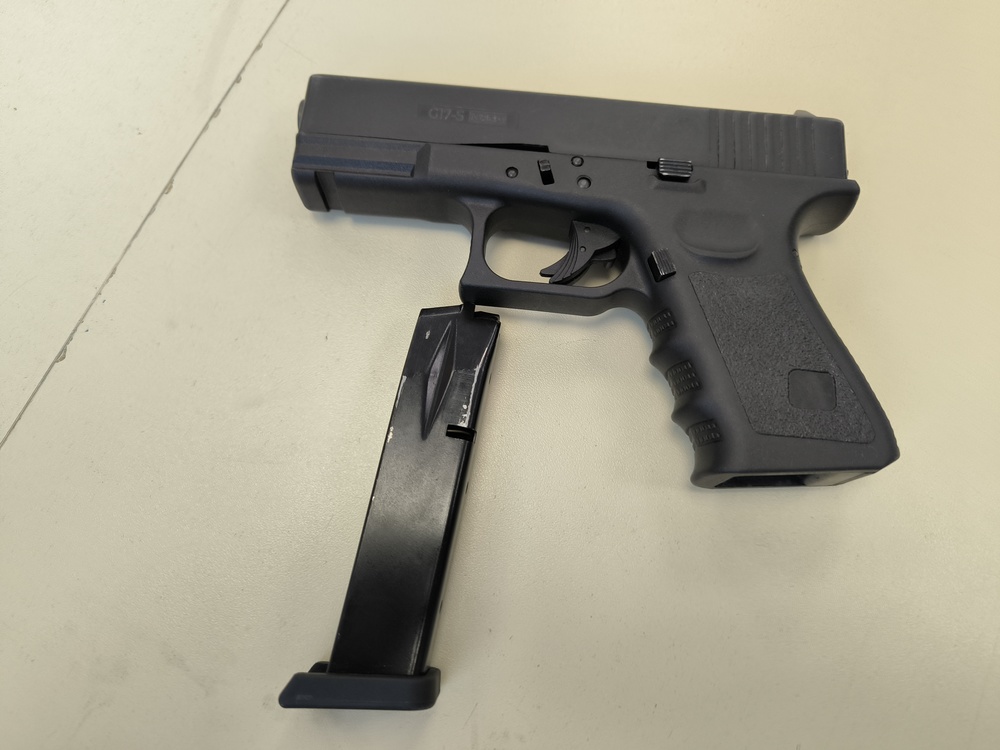 Пистолет пневматический Glock 17