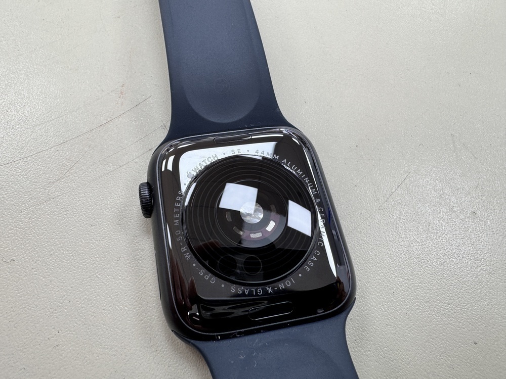 Смарт-часы Apple Watch SE 2020 44mm