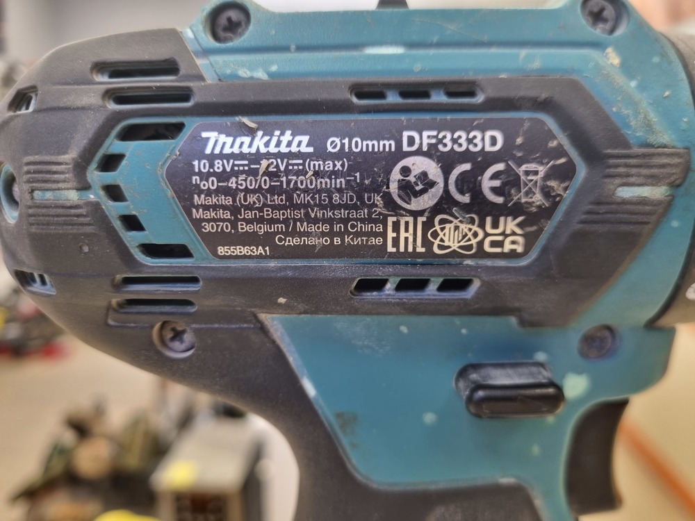 Шуруповерт Makita DF333D