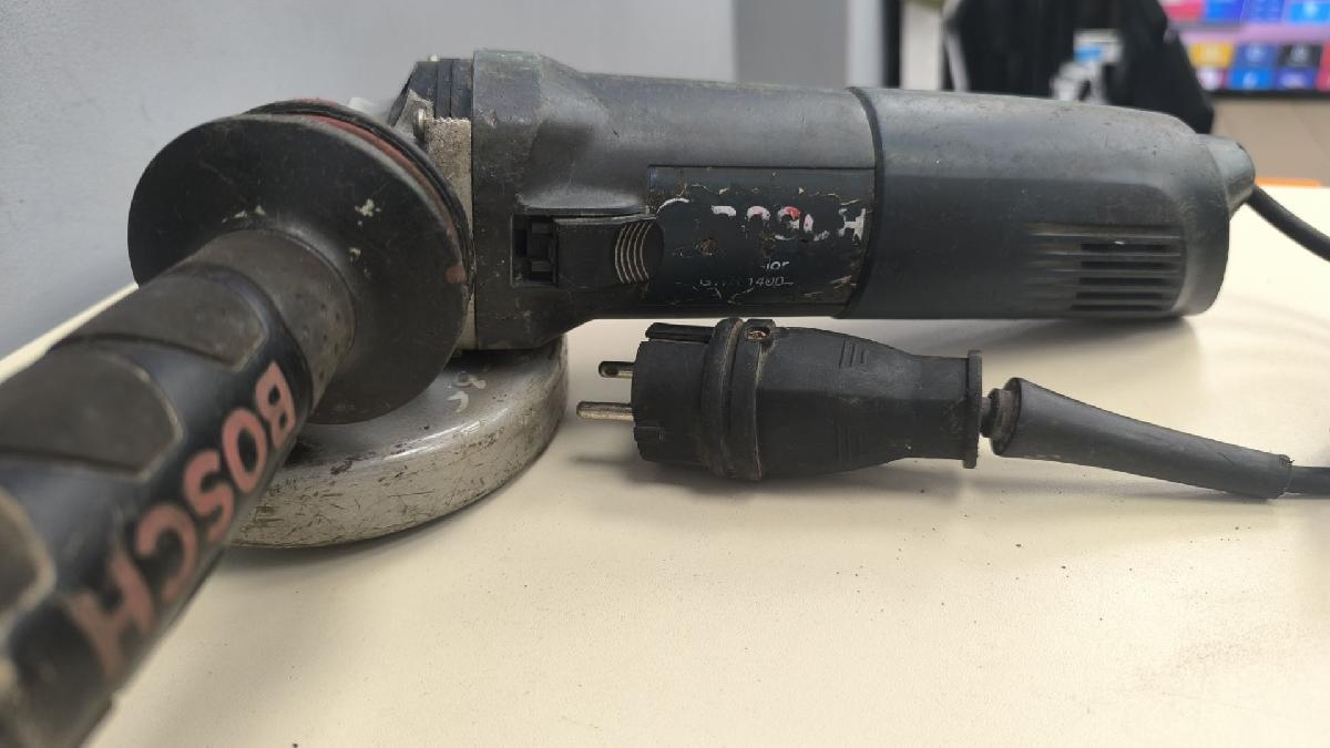Угловая шлифмашина Bosch GWS 1400